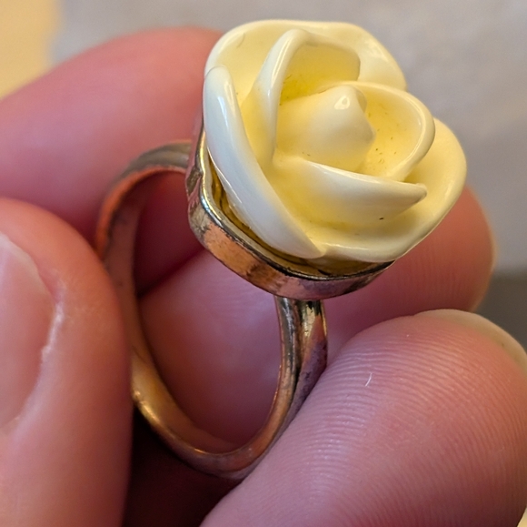 Rose Ring - Picture 3 of 8